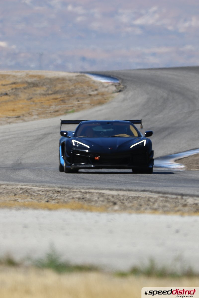 Chevrolet Corvette Z06 black