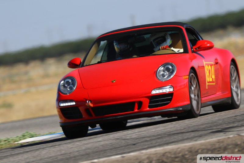 Porsche 911 GT3 red