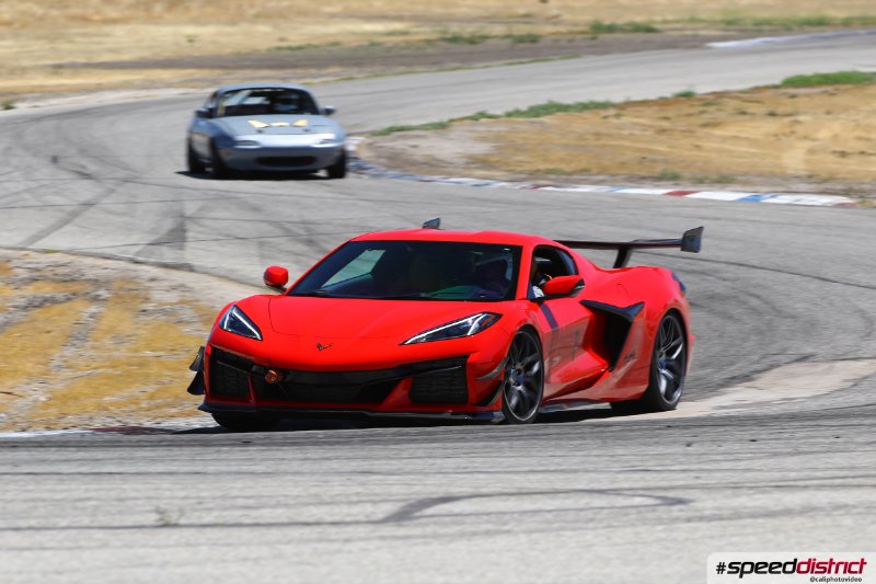 Chevrolet Corvette Z06 red