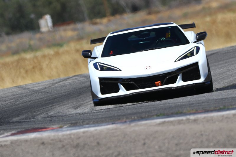 Chevrolet Corvette Z06 white