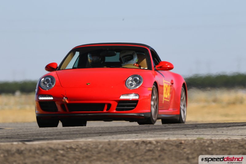 Porsche 911 GT3 red