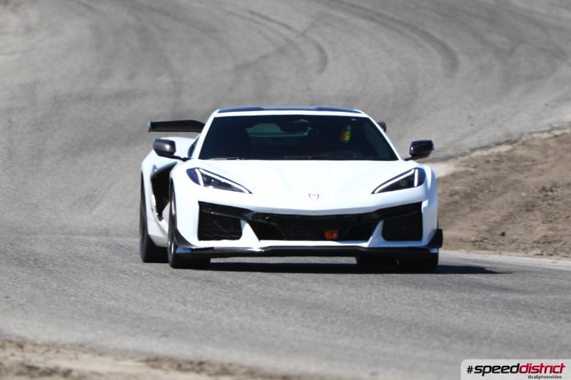 Chevrolet Corvette Z06 white