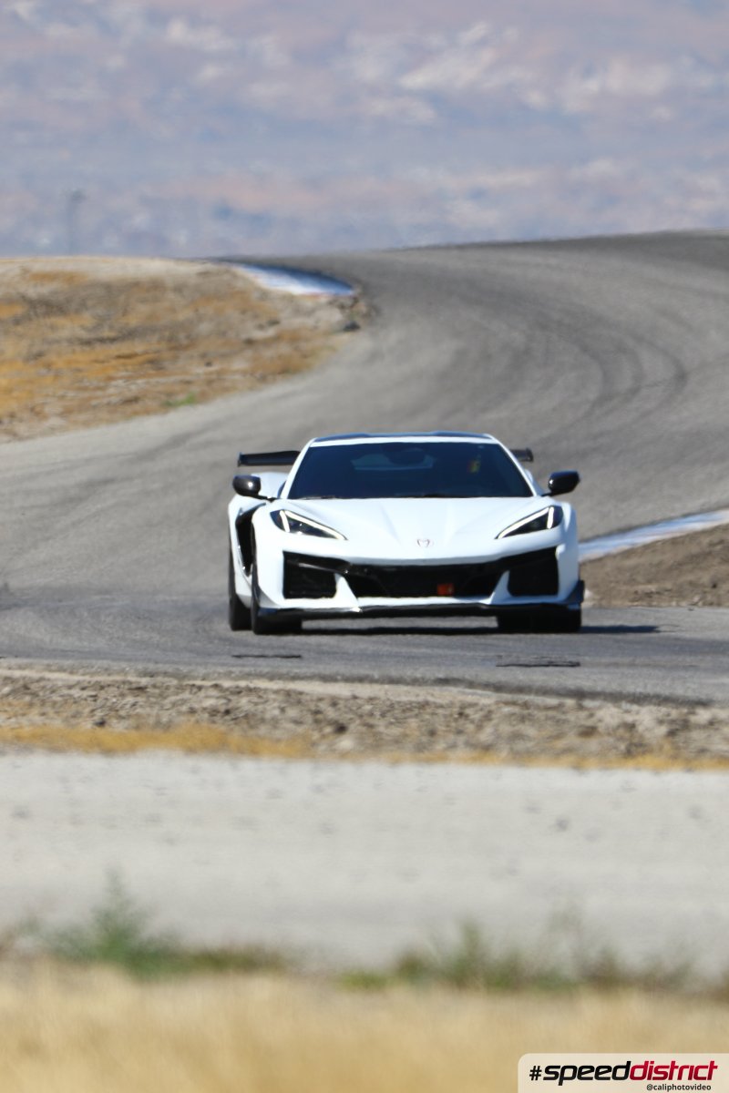 Chevrolet Corvette Z06 white