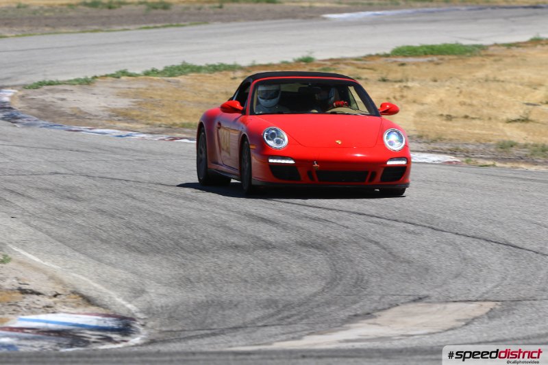 Porsche 911 GT3 red