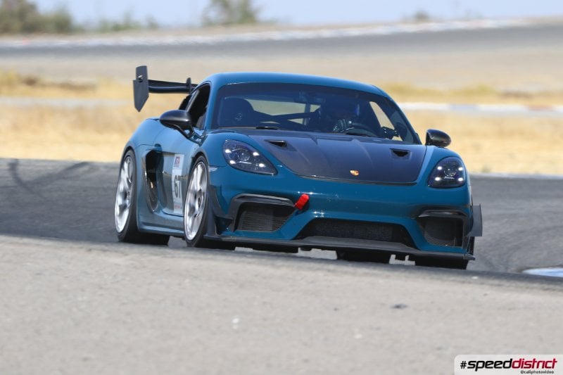 Porsche Cayman GT4 RS