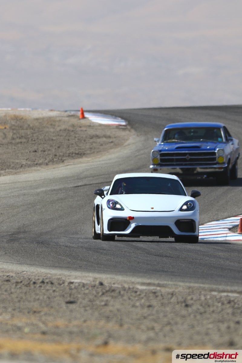 Porsche Cayman GT4
