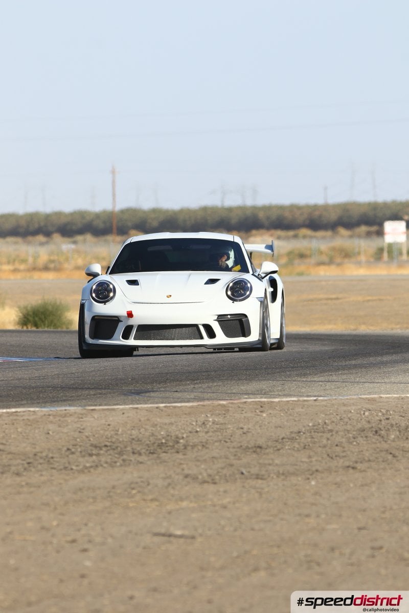 Porsche 911 GT3 RS white