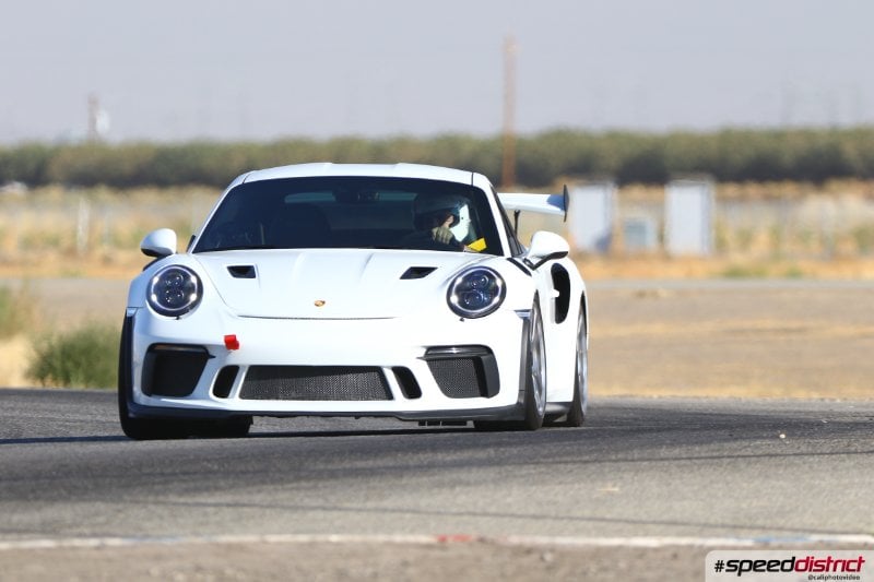 Porsche 911 GT3 RS white