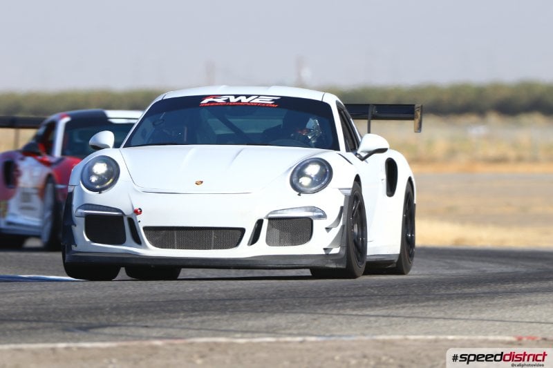 Porsche 911 GT3 RS white
