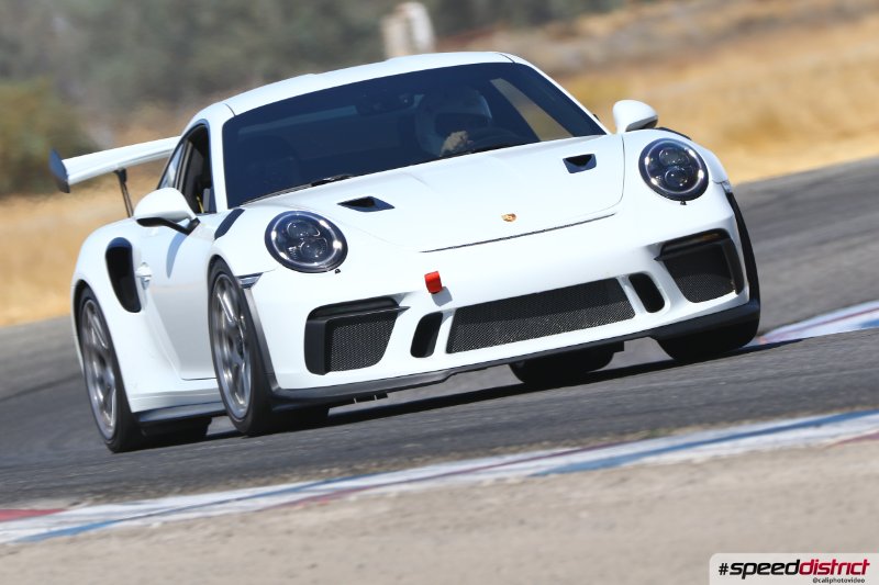 Porsche 911 GT3 RS white