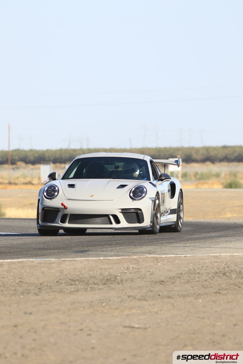 Porsche 911 GT3 RS chalk