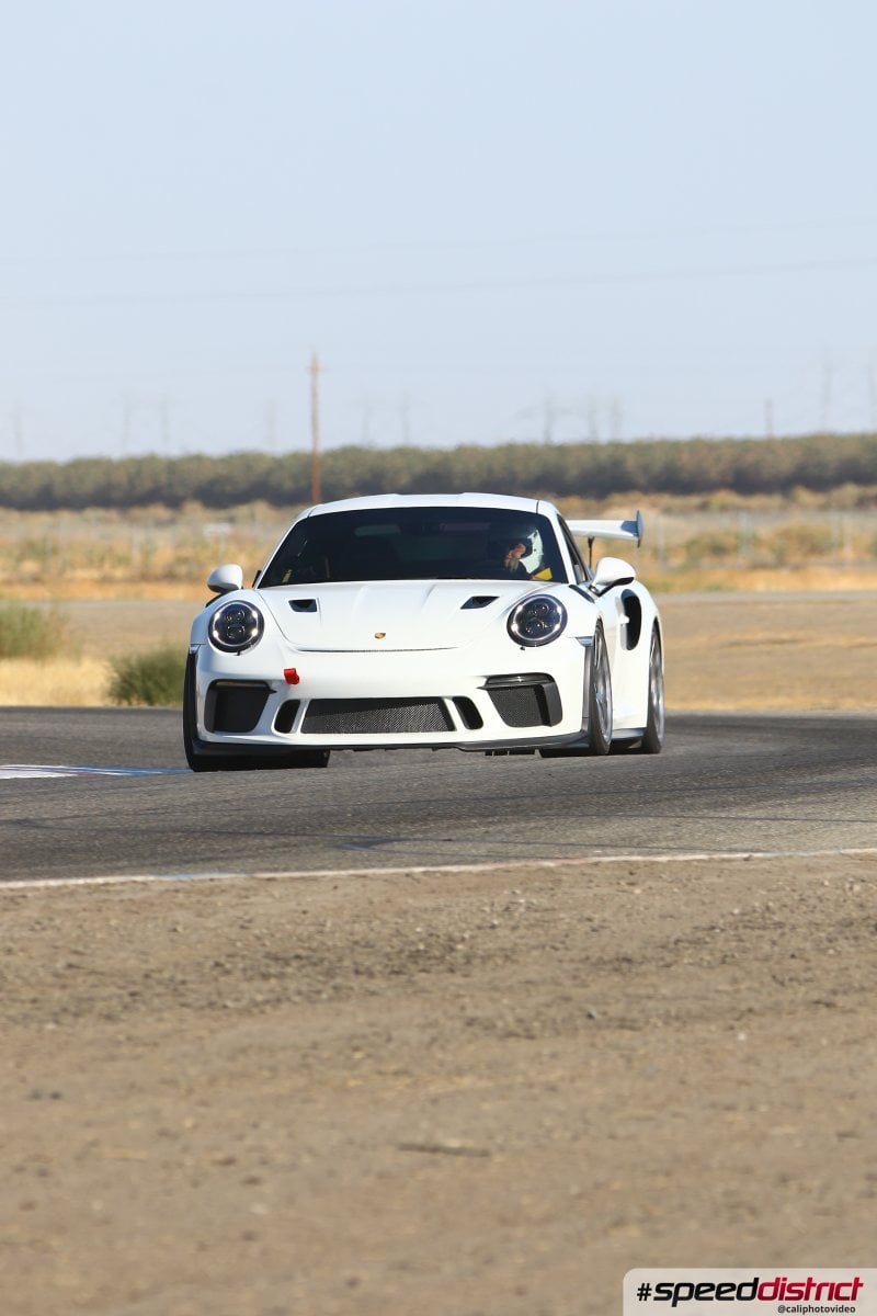 Porsche 911 GT3 RS white