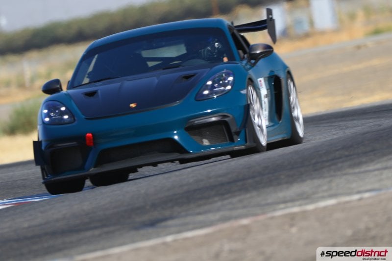 Porsche Cayman GT4 RS