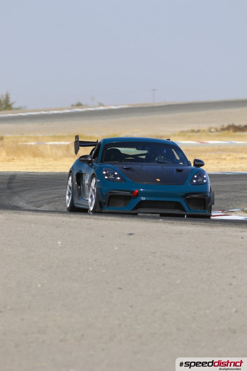 Porsche Cayman GT4 RS