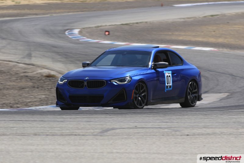 BMW M240i