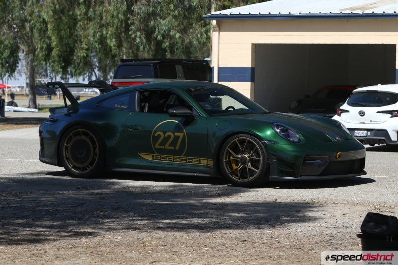 Porsche 911 Racing Green Metallic