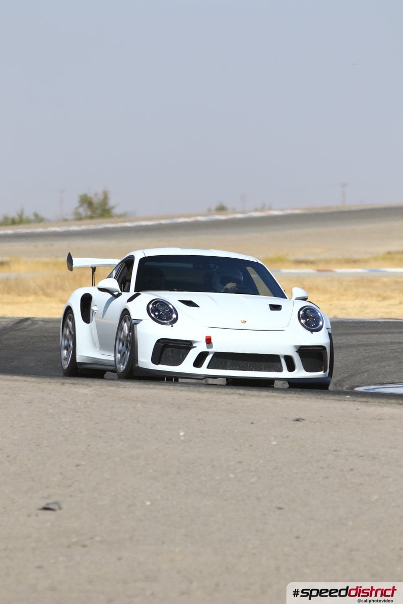 Porsche 911 GT3 RS white
