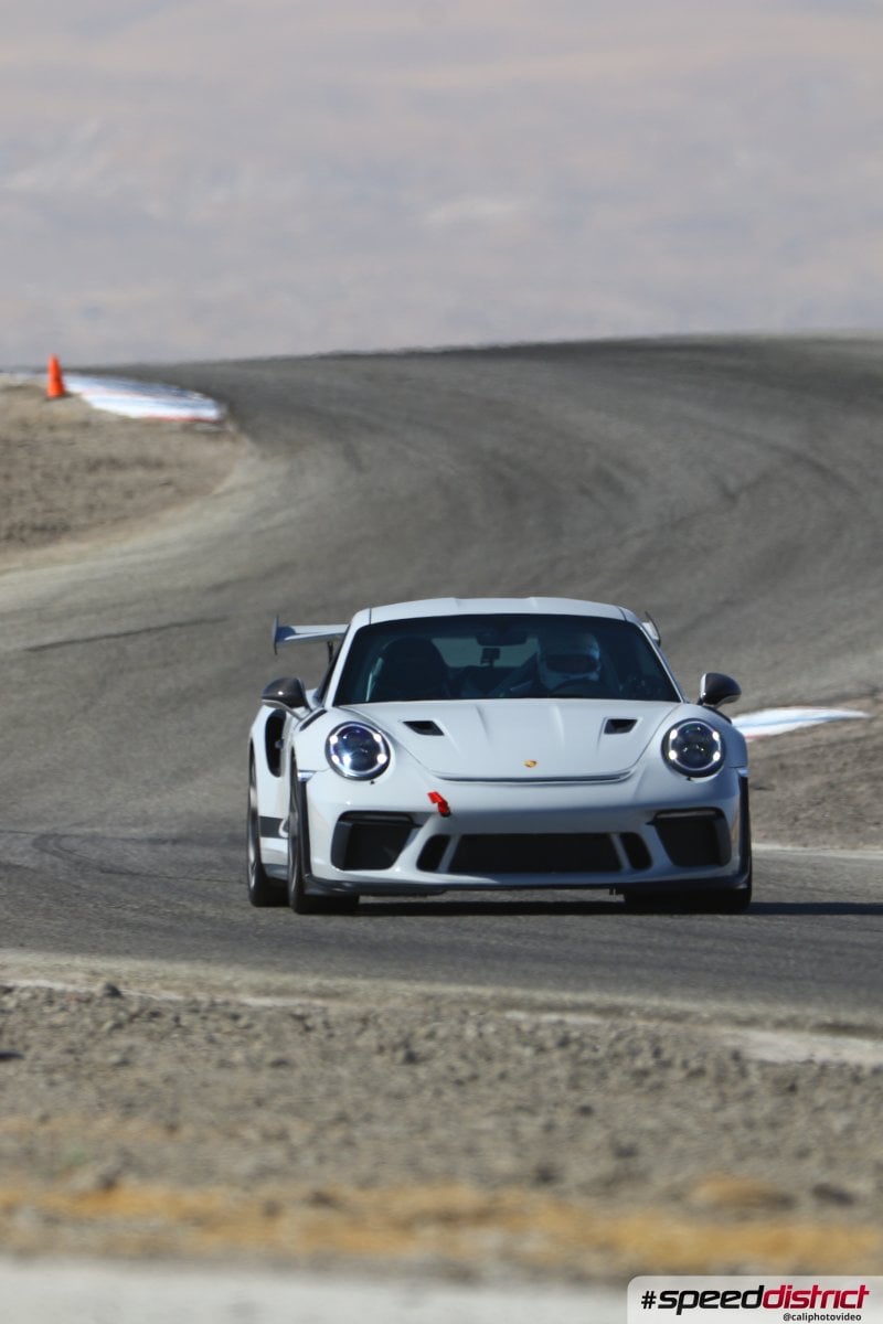 Porsche 911 GT3 RS white