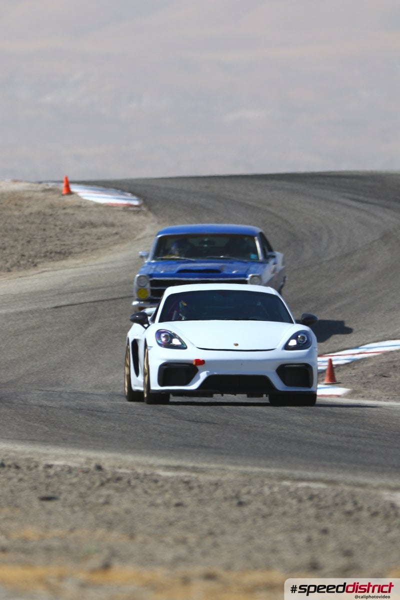 Porsche Cayman GT4