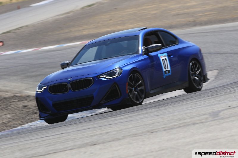 BMW M240i