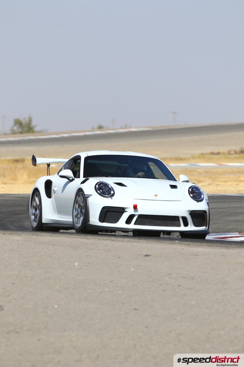 Porsche 911 GT3 RS white