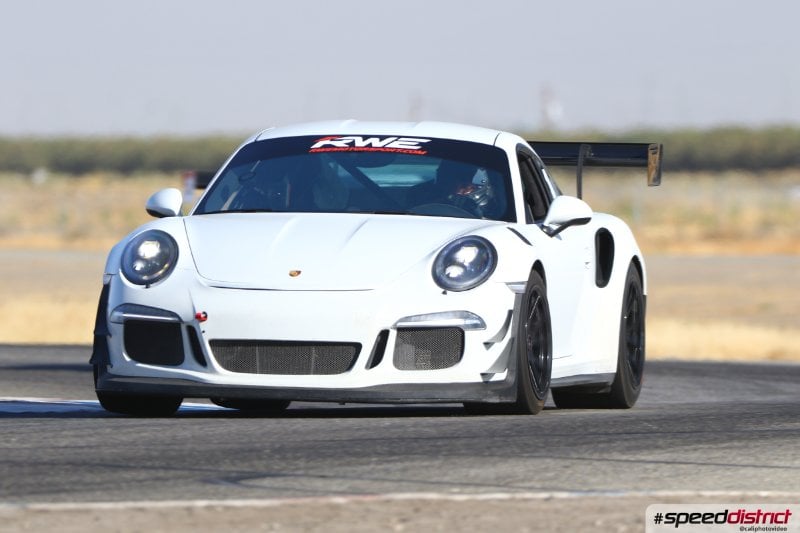 Porsche 911 GT3 RS white