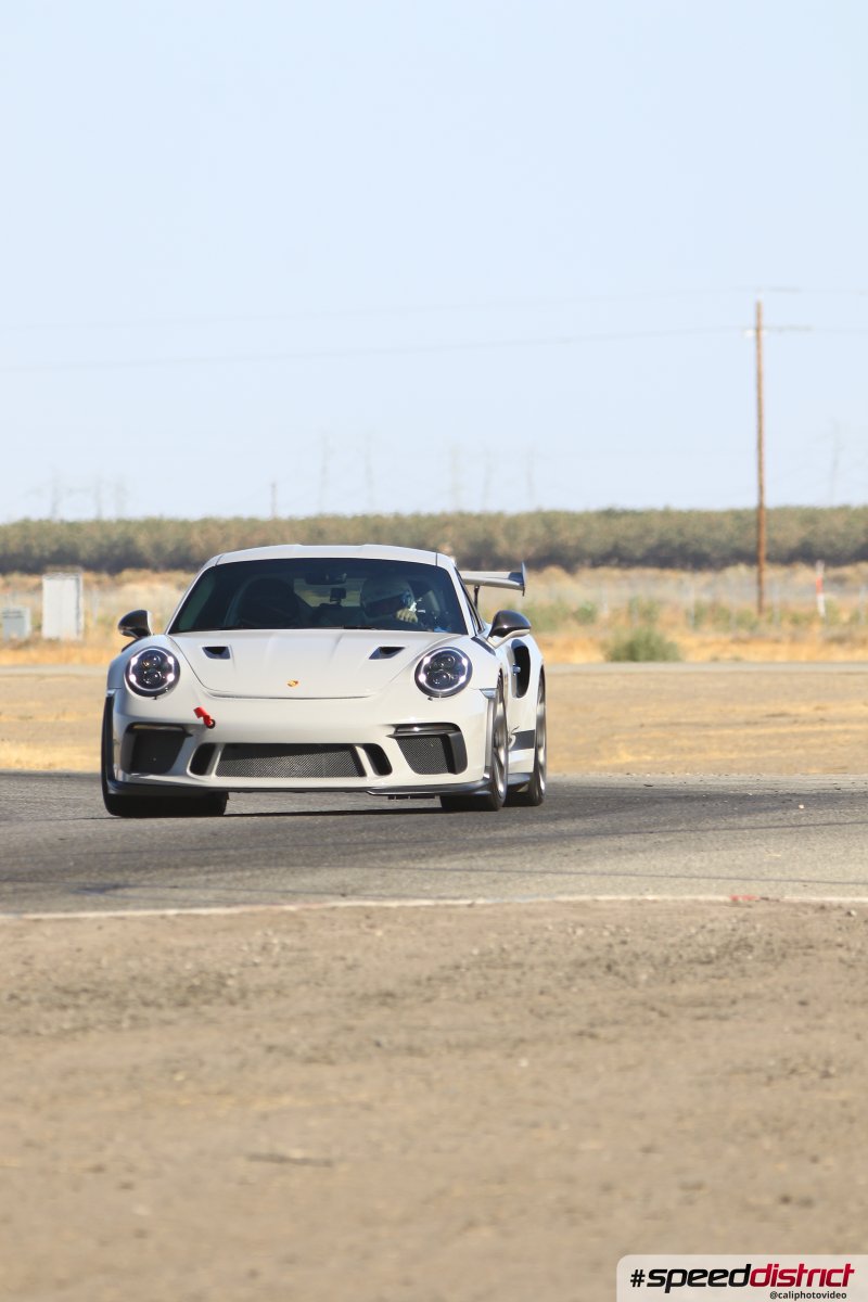 Porsche 911 GT3 RS chalk