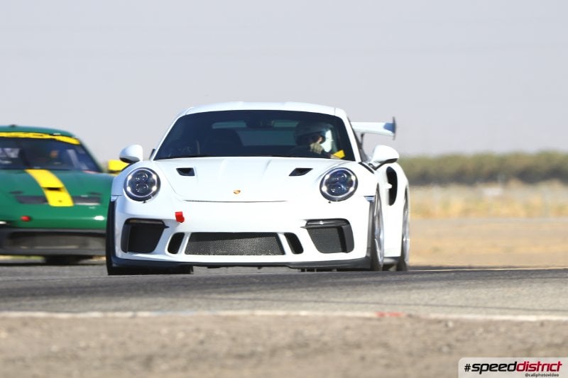 Porsche 911 GT3 RS white