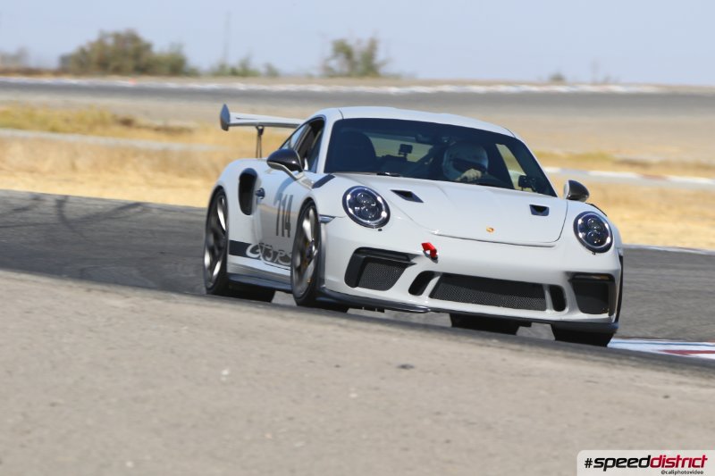 Porsche 911 GT3 RS chalk