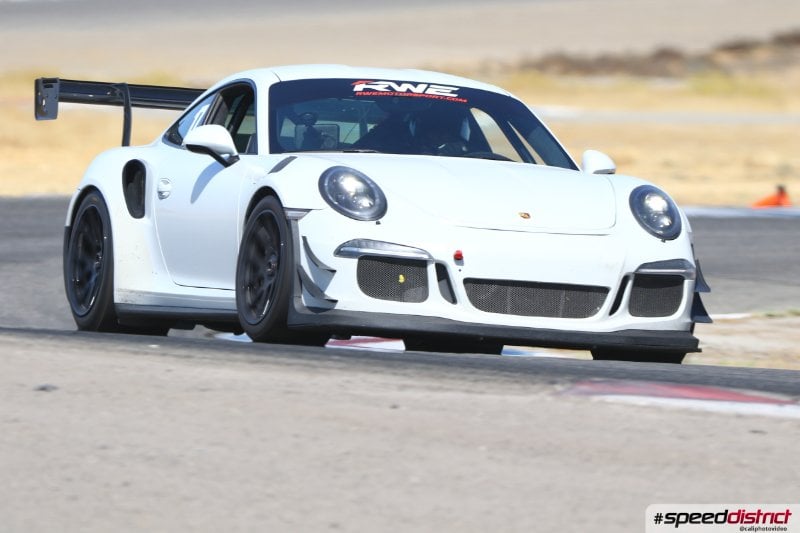 Porsche 911 GT3 RS white