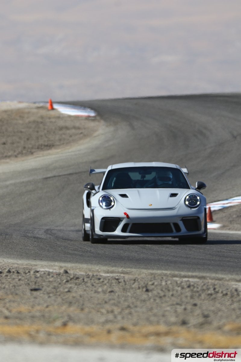 Porsche 911 GT3 RS chalk