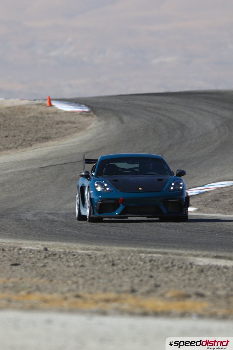 Porsche Cayman GT4 RS
