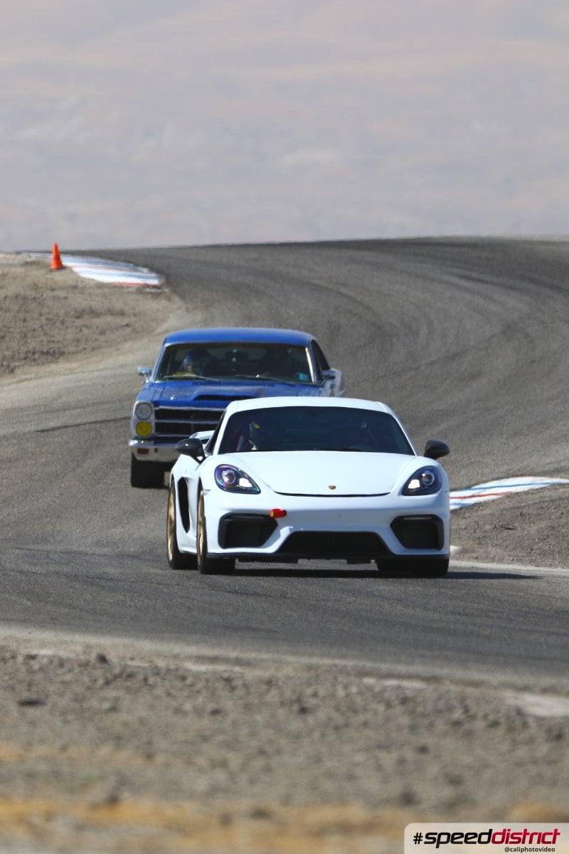 Porsche Cayman GT4
