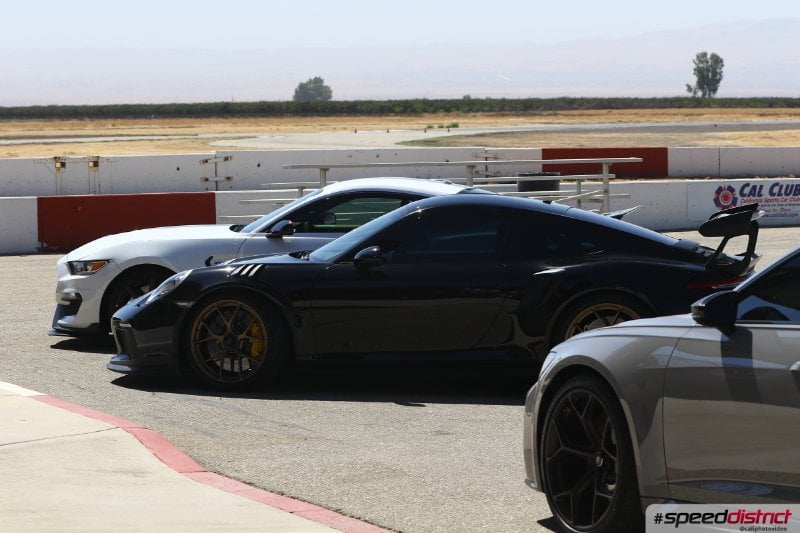 Porsche 911 black