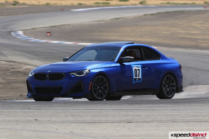 BMW M240i