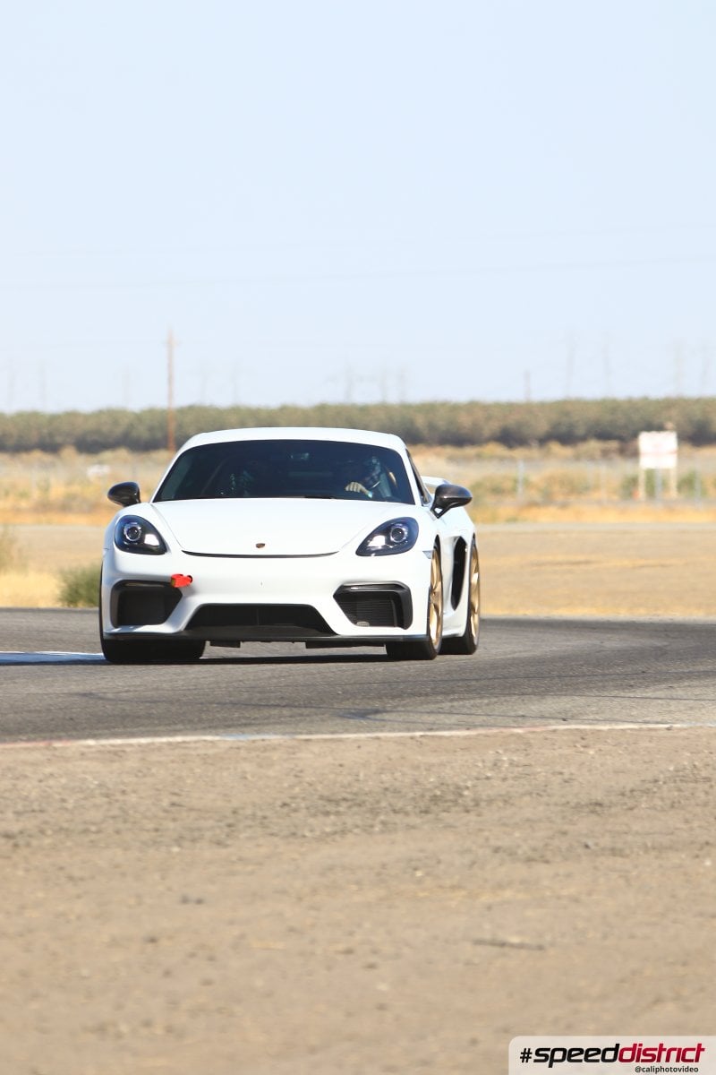 Porsche Cayman GT4 RS