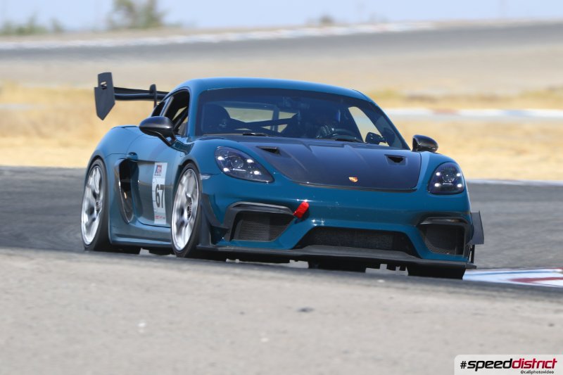 Porsche Cayman GT4 RS