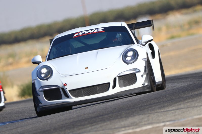 Porsche 911 GT3 RS white
