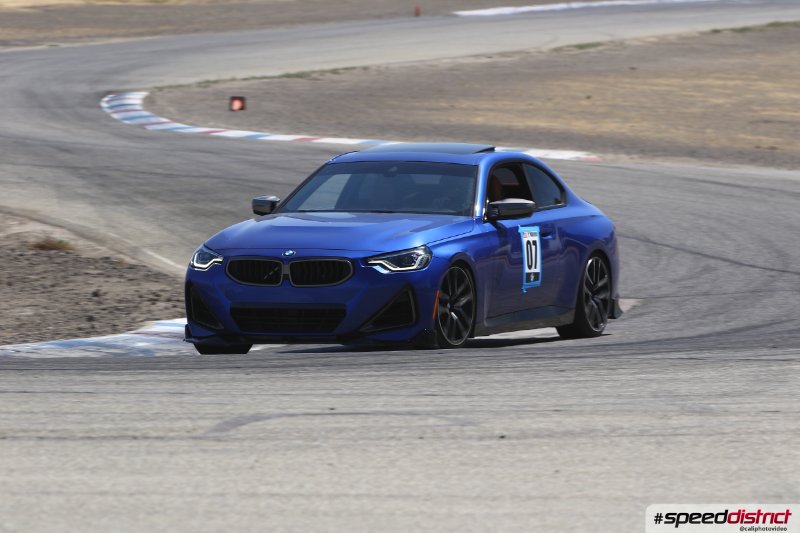 BMW M240i