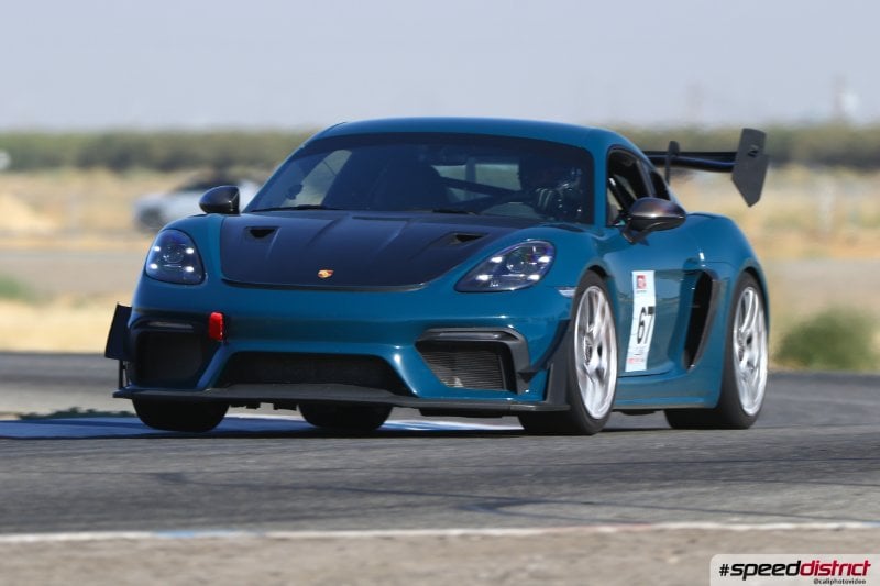 Porsche Cayman GT4 RS