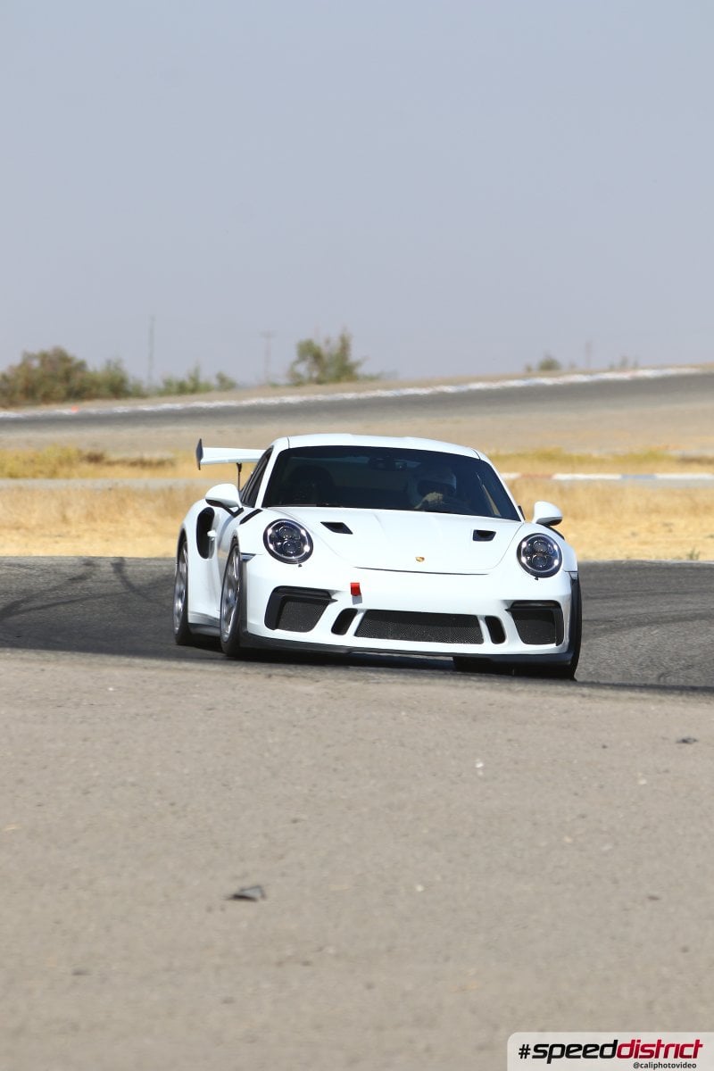 Porsche 911 GT3 RS white