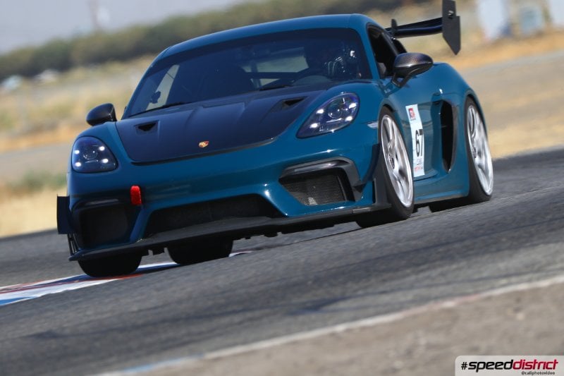 Porsche Cayman GT4 RS