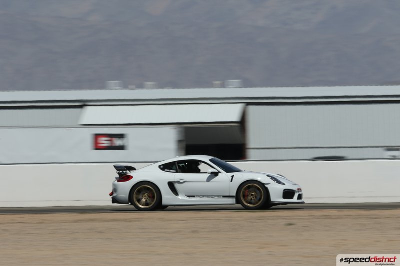 Porsche Cayman GT4