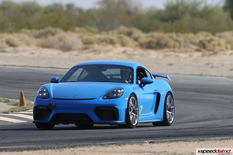 Porsche Cayman GT4