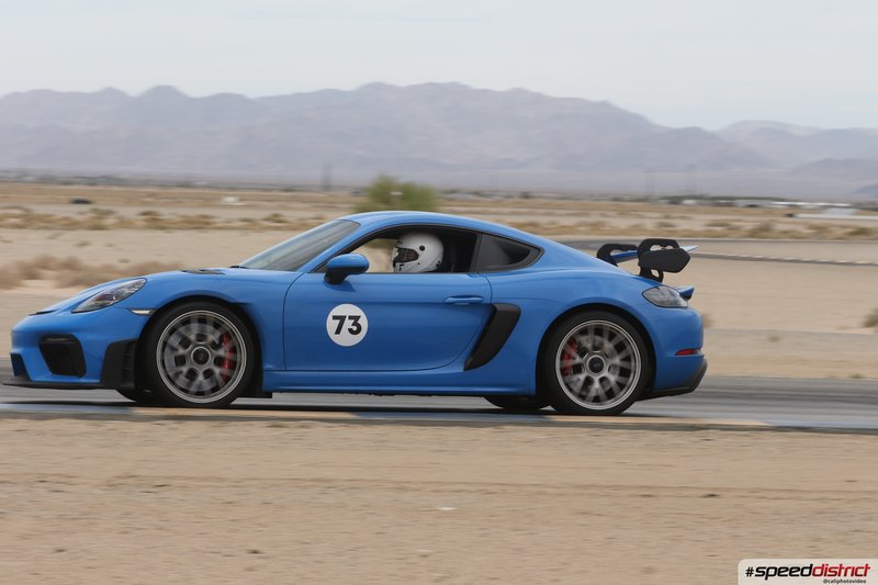 Porsche Cayman GT4