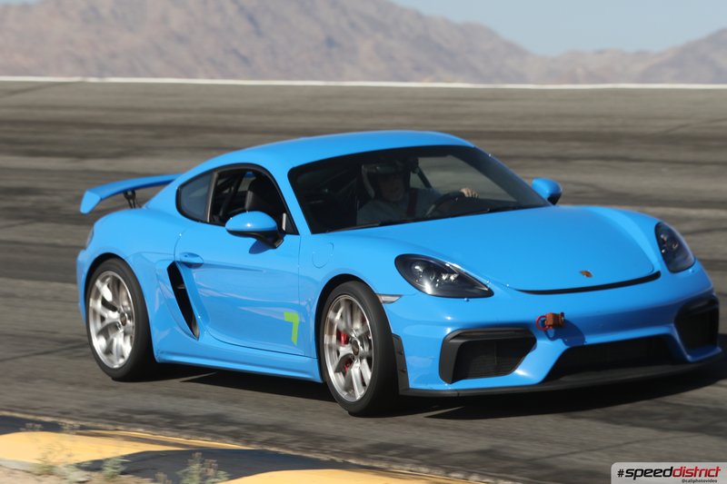 Porsche Cayman GT4