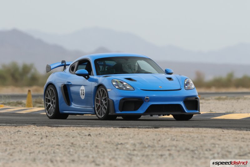 Porsche Cayman GT4