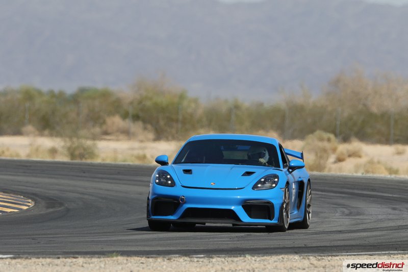 Porsche Cayman GT4