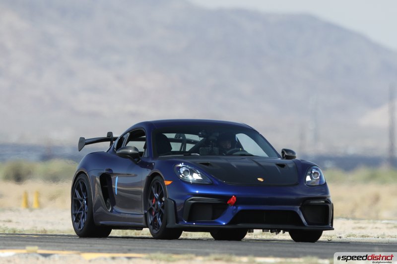 Porsche Cayman GT4