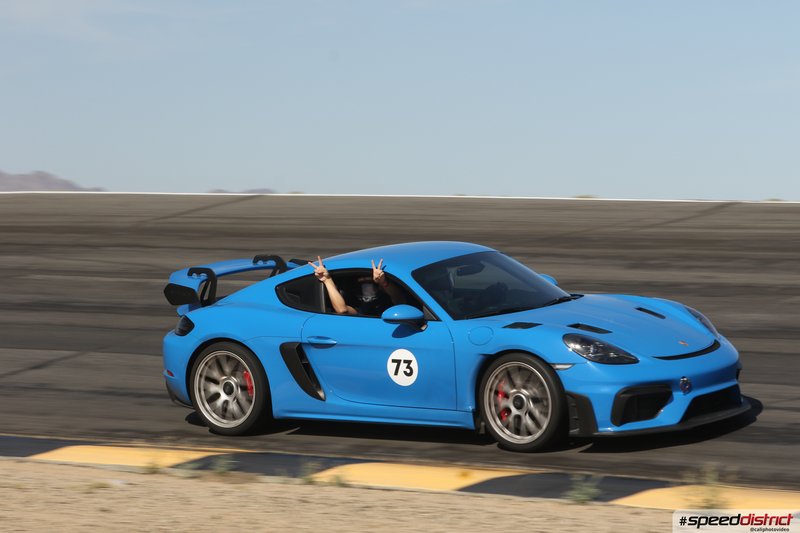 Porsche Cayman GT4